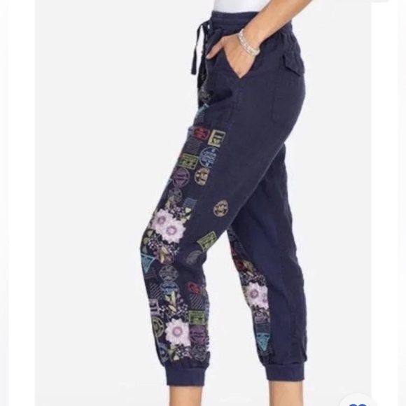 Pete & Greta for Johnny Was medium navy Rassa linen jogger pants. - Picture 2 of 16